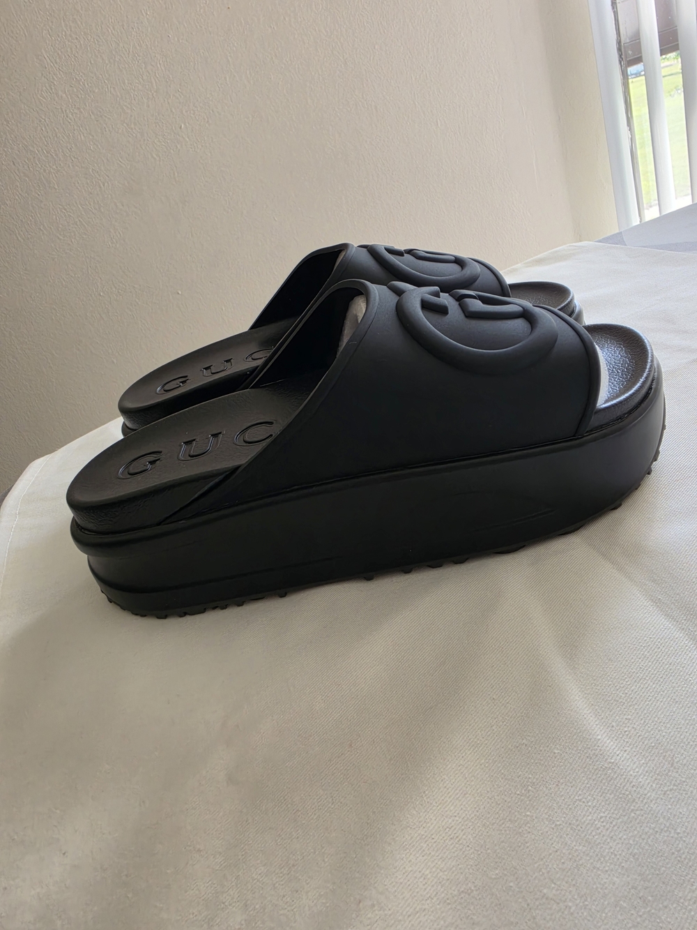 Black Platform Slide Sandals Size 7